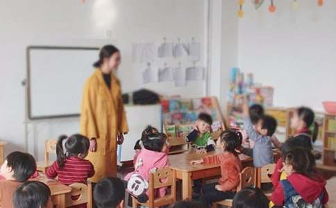 幼兒園保育員辭職報告匯編15篇