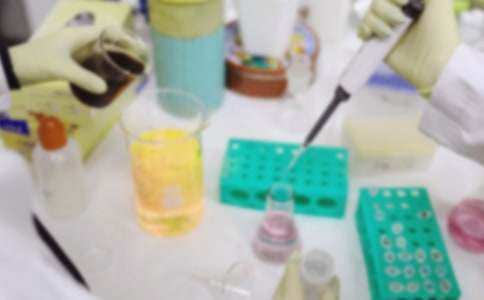 化學(xué)專業(yè)畢業(yè)生自薦信