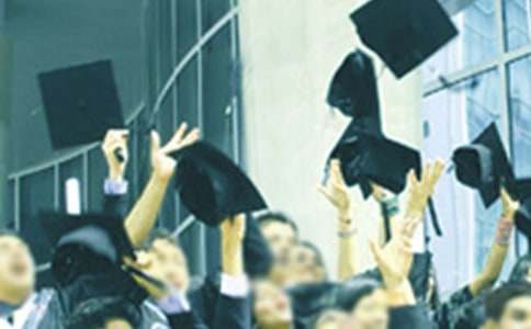 應(yīng)屆畢業(yè)生自薦信